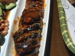 -东口码头·烧鸽子·鱼头泡饼·地方菜(金鹰悦城店)