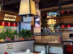 -江城小馆陕南妈妈菜·全球旅行餐厅(钟楼店)