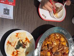 -胖哥俩肉蟹煲(湖滨银泰in77店)