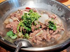 -大众跷脚牛肉馆·非遗传承单位(峨眉山店)