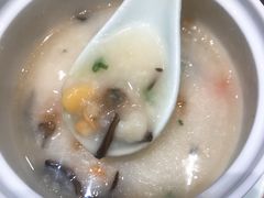 彩虹海鲜疙瘩汤-船歌·鱼水饺青岛菜(国贸商城店)