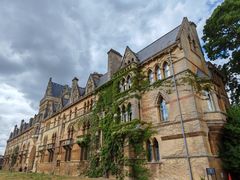 -牛津大学