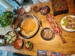 -贵厨酸汤牛肉(小十字店)
