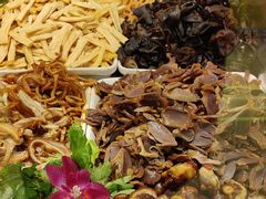 -留夫鸭(巴黎春天宝山店)