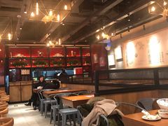 大堂-渝是乎酸菜鱼(龙旗购物中心店)