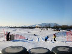 -华彬猛犸滑雪场