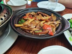 -胡子饮食店