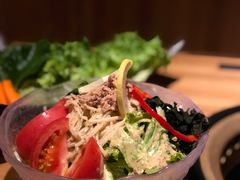 炼瓦家色拉-炼火烤肉店