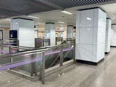 -陆家浜路(地铁站)