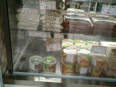 面包甜点陈列柜-闻酥园(水碾河路店)