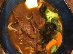 -贯一台湾牛肉面(八一七中路店)