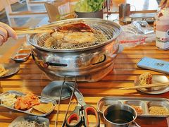 -叽叽扎扎烤肉场(生态城万达店)