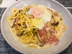 奶油汁培根溏心蛋意面-Future&Kitchen