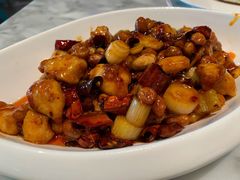 宫保鸡丁-渝信川菜 · 川味家常菜(长安店)