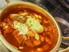 锅炒芝士年糕-富乐满韩国正宗炸鸡韩国料理(虹泉路店)