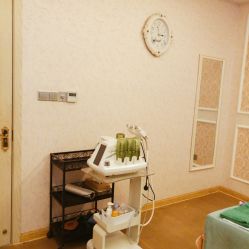 -悦芳庭美肤美体品牌集合店