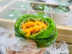 新雅咸蛋黄肉松青团-新雅粤菜馆(南京东路店)