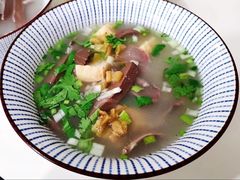 嘉定特色鸭血汤-上汽乘用车公司员工餐厅(安研路一店)
