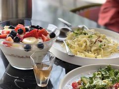 野莓核桃蜂蜜希腊酸奶-The Rug Cafe(王府中环店)