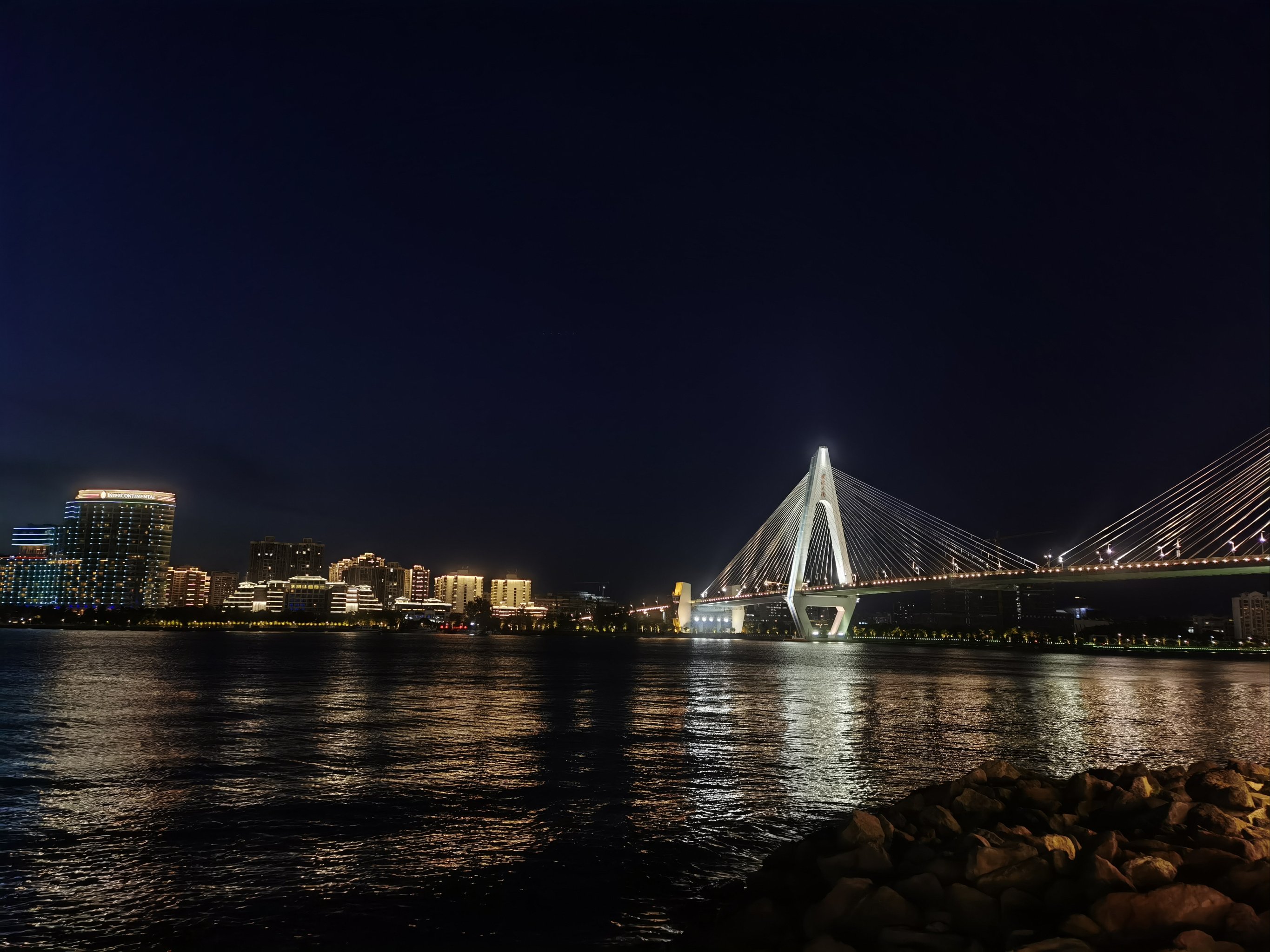 大海夜景真实图片