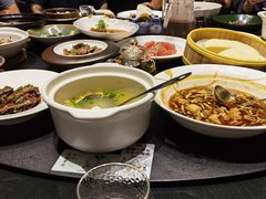 -七的湖·晚芳亭·阳澄湖农家菜·大闸蟹(莲花岛店)