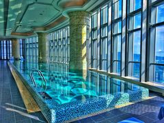 -珠海瑞吉酒店游泳池