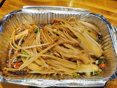 -马路牙子地桌烤肉(工体店)