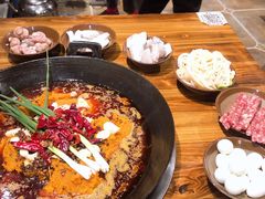 -周幺妹重庆老火锅(银泰城总店)