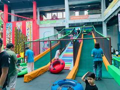 -蒙特利亲子乐园