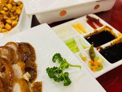 精品烤鸭-东四民芳餐厅(世茂工三店)