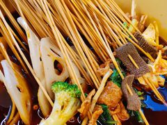 -拈签一笑黄牛肉辣卤串串
