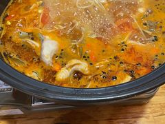 酸汤鱼火锅-猫爷的腔调·黔小馆(交大医学住宅区店)