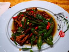 -老滇山寨•云南特色菜•地方菜•民族风情歌舞表演(金碧店)