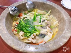 气锅鱼-姚记抚仙湖石锅鱼庄