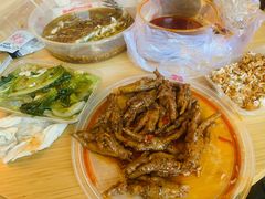 -老闵田螺馆·南昌市井菜·特色小吃(总店)