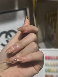 -尤米一站式美甲美睫