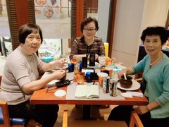 -怡咖啡海鲜自助餐厅(浦东香格里拉店)
