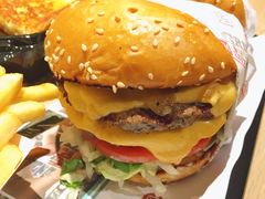 -The Habit Burger Grill 哈比特汉堡(复兴soho店)
