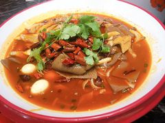 -川流不息·地道川菜·小龙虾(新松江路店)