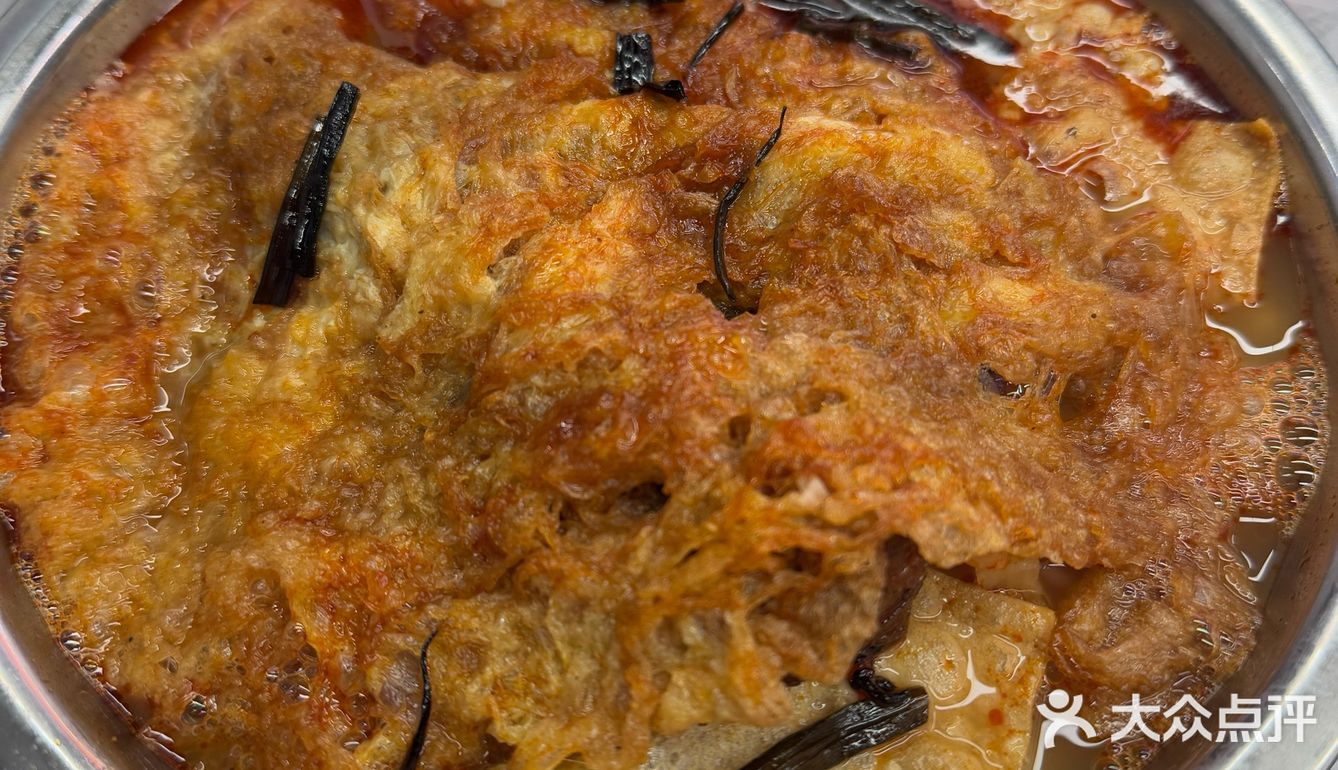 开业活动买一送一很顶哦！选了炸蛋螺蛳粉加鸡爪子