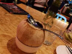 泰式椰皇炖乌鸡汤-陈鹏鹏潮汕菜(宝安机场T3航站楼店)