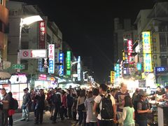 -六合夜市