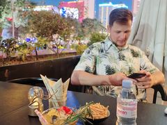 -STARRY CAFE & LOUNGE BAR(高新店)