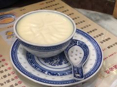 招牌双皮奶任意配-广信牛奶甜品世家(台东店)