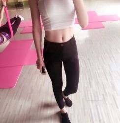 -单色舞蹈