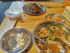 -柳州肥姨妈大骨螺蛳粉(东靖路店)