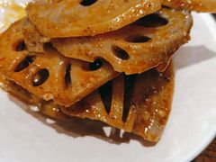 -爆炸头阿姨小四川正宗川味小吃(无任何分店)