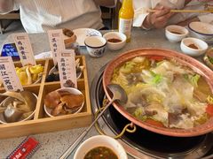 -阿婆情腊排骨火锅(金虹路店)