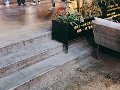 -何师烧烤Pro ·江湖川菜·小龙虾·精酿(太古里旗舰店)