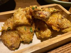 棒棒的蛋黄鸡翅-弄堂里·寻味杭州(湖滨银泰in77C区店)